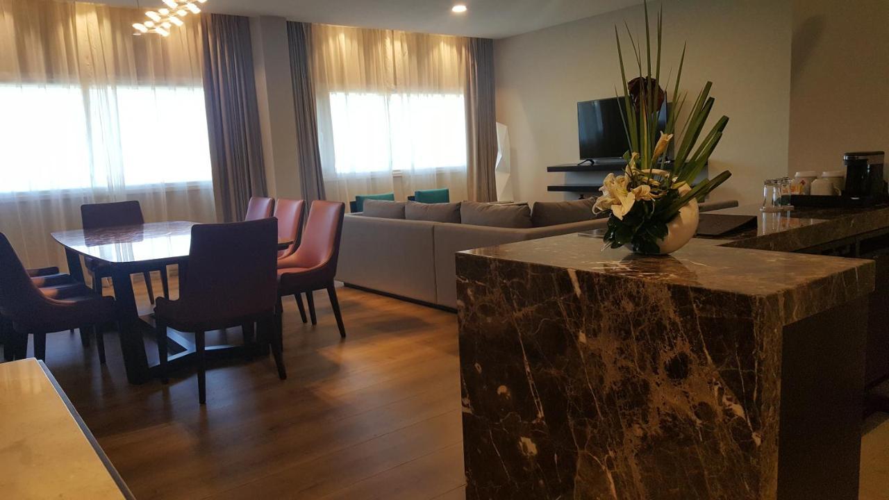 Radisson Hotel Santa Cruz Santa Cruz de La Sierra Esterno foto